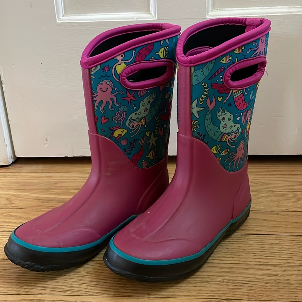Lone Cone insulated waterproof snow boots kids size 2